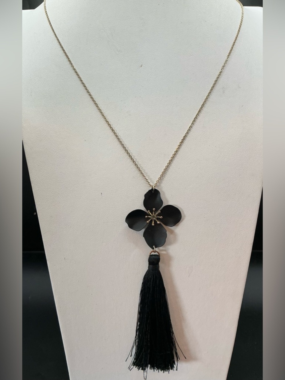 LOFT GOLD TONE BLACK FLORAL TASSEL PENDANT NECKLACE LONG LENGTH